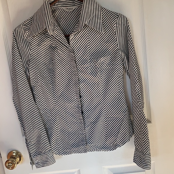 Button down Collared Shirt - Picture 4 of 4